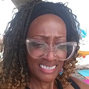 Meet your Posher, Constance